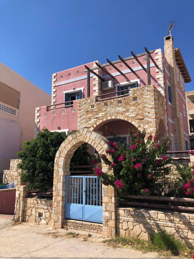 Apartment Pink House